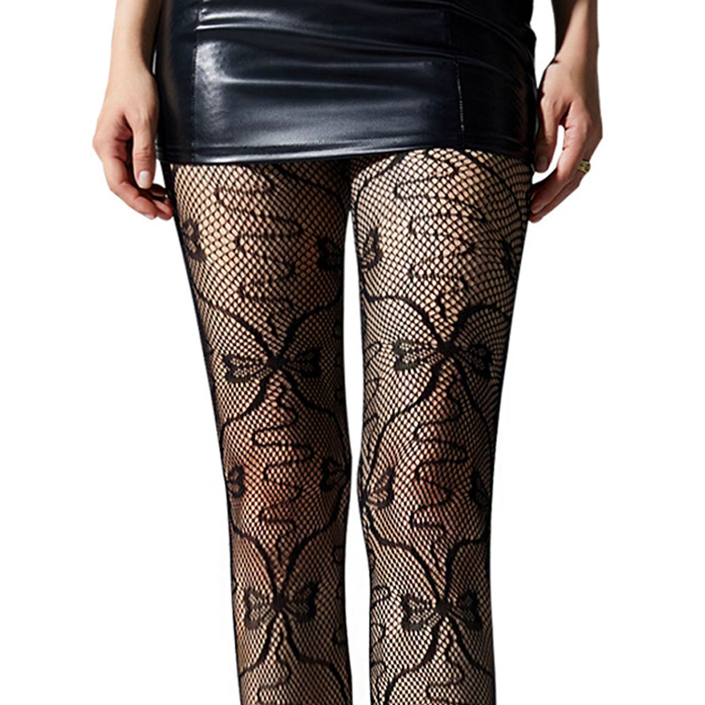 Black fishnet patterned hosiery in black
